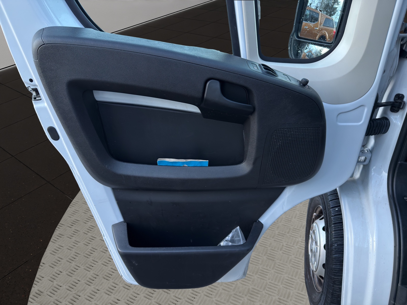 CITROEN Jumper 35 2.2 BlueHDi 140 Control L3H2-image-11