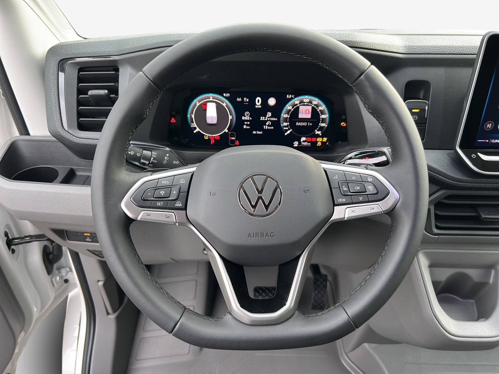 VW Crafter 35 2.0 BiTDI Entry L3 A-image-9