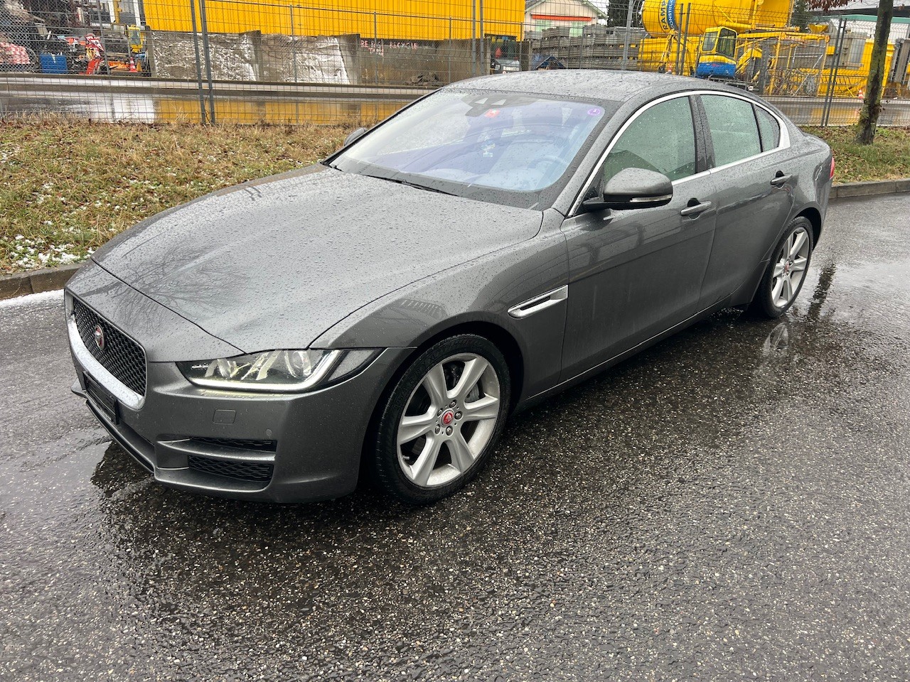 JAGUAR XE 25t 2.0 Prestige Automatic