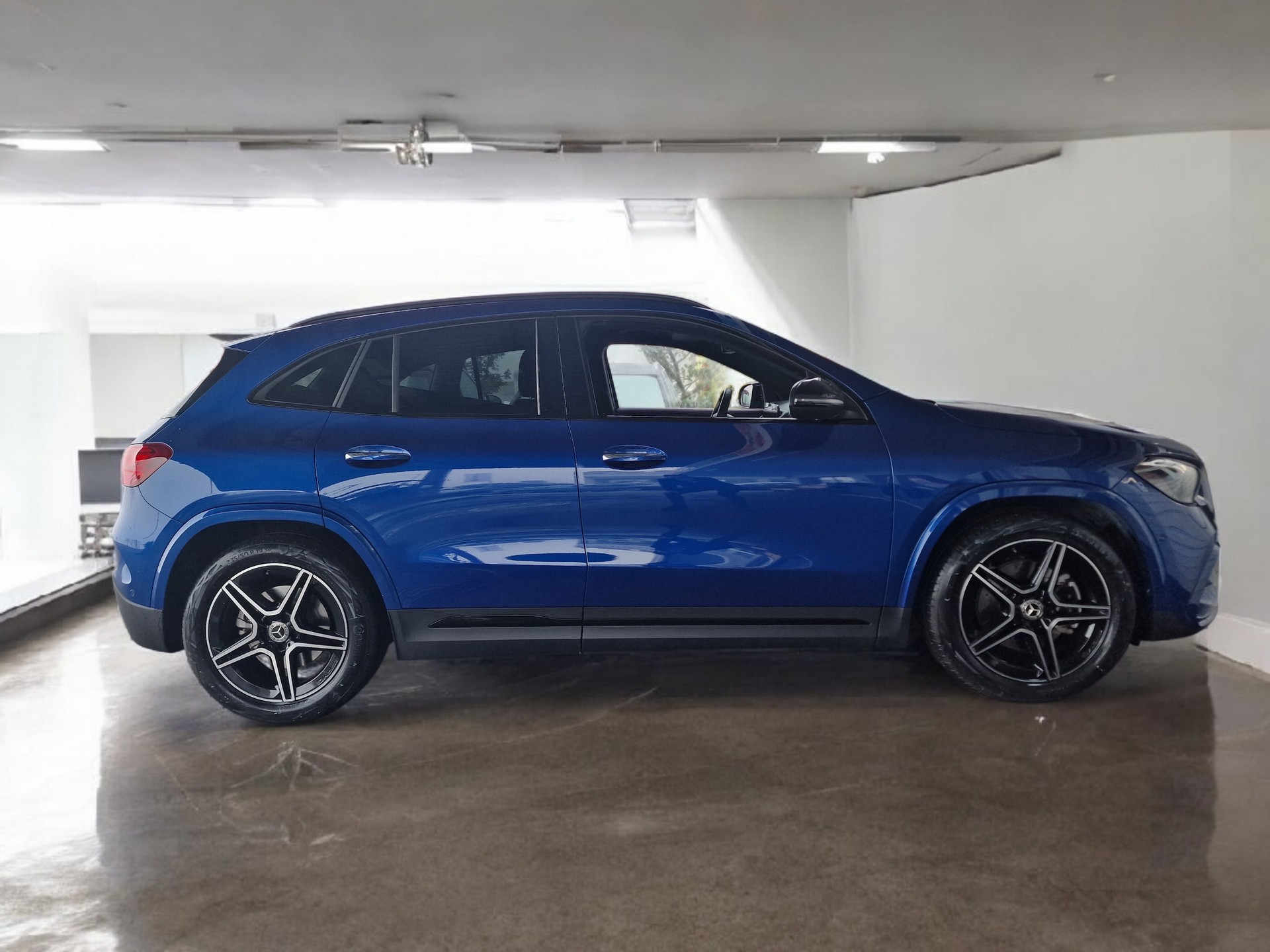MERCEDES-BENZ GLA 220 4Matic 8G-DCT AMG Line 8xAlu Multibeam-image-5