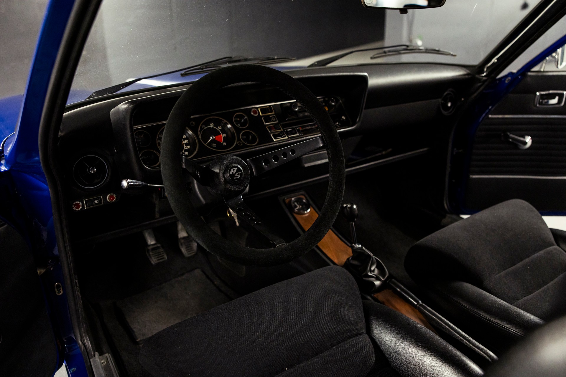 FORD RS 2600i Veteranfahrzeug-image-10
