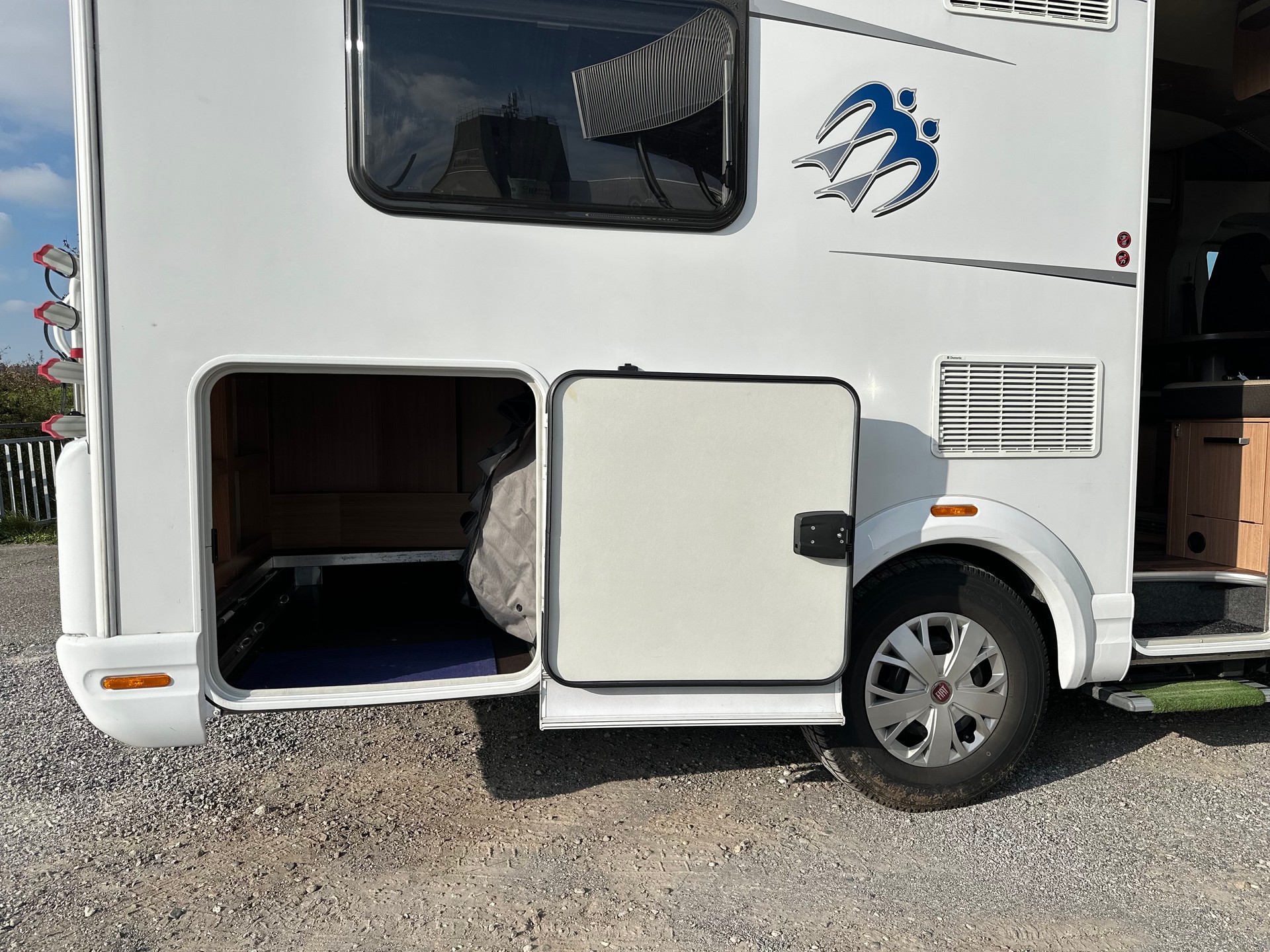 KNAUS 650MF-image-6