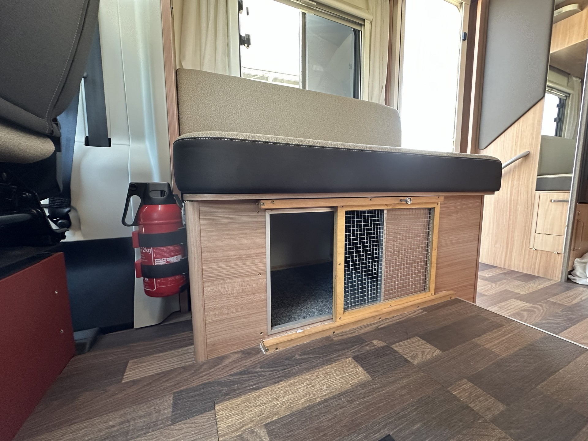 KNAUS 650MF-image-19