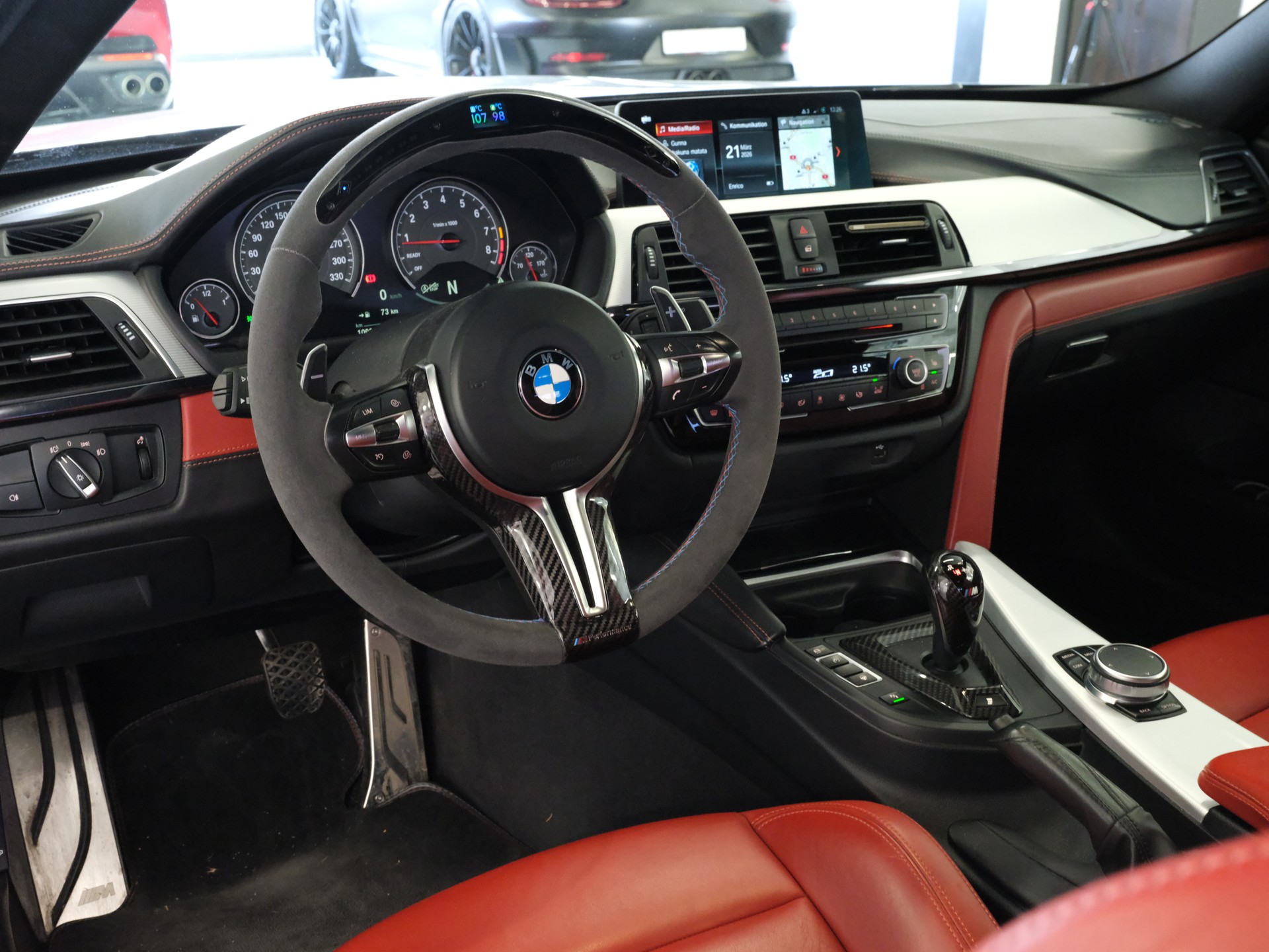 BMW M4 Coupé *Carbon Paket* *Shadow Line*-image-18