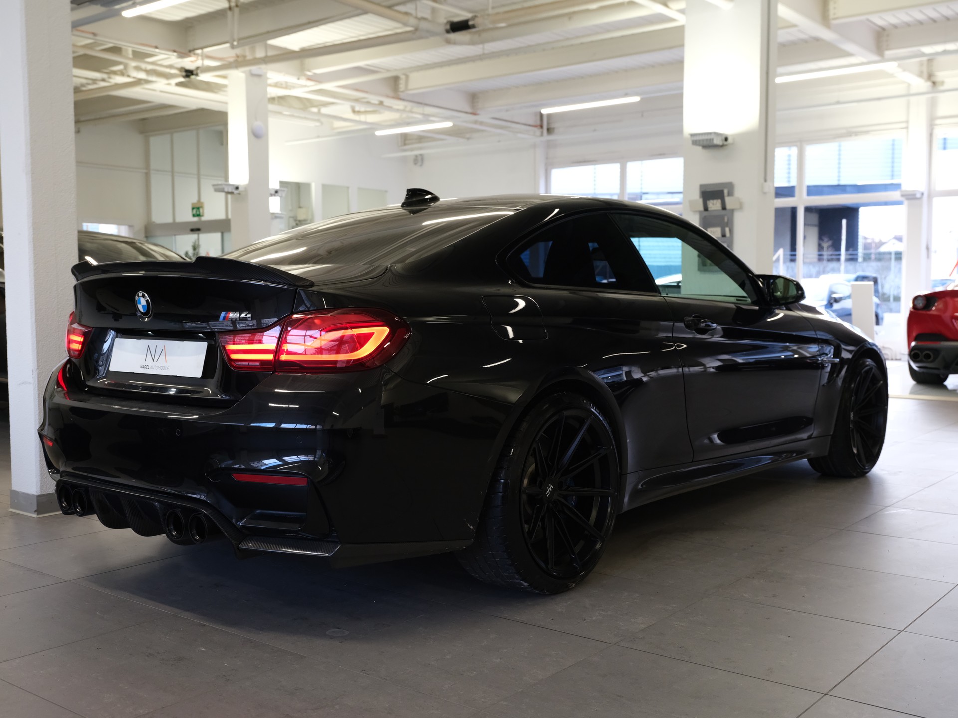 BMW M4 Coupé *Carbon Paket* *Shadow Line*-image-5
