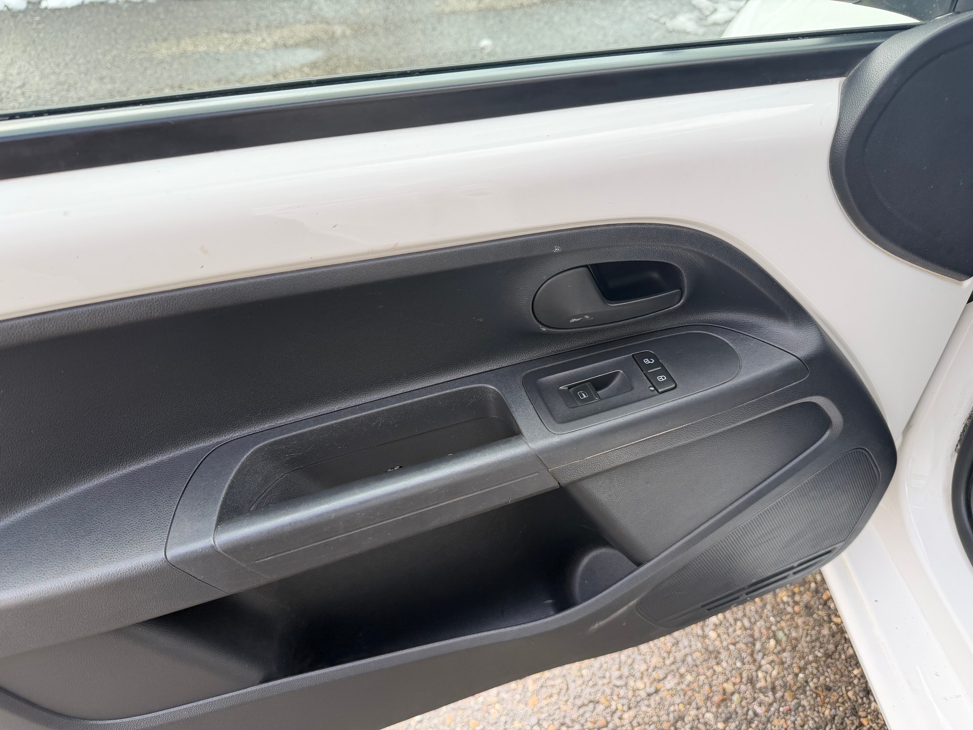 VW Up 1.0 take up-image-6