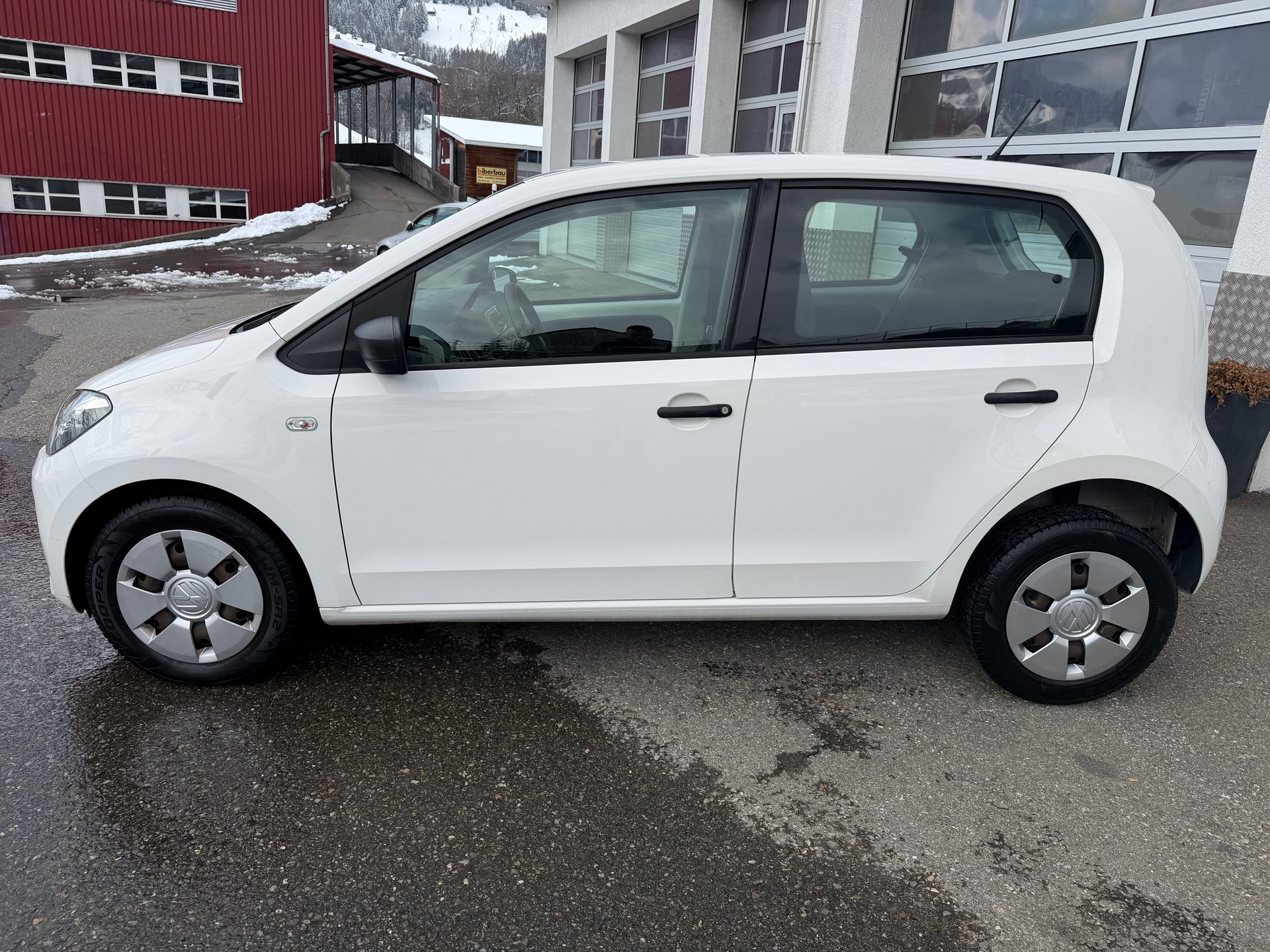 VW Up 1.0 take up-image-1