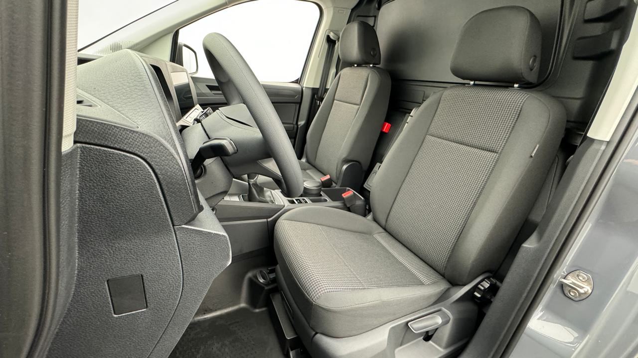 VW Caddy Cargo 1.5TSI Maxi-image-4