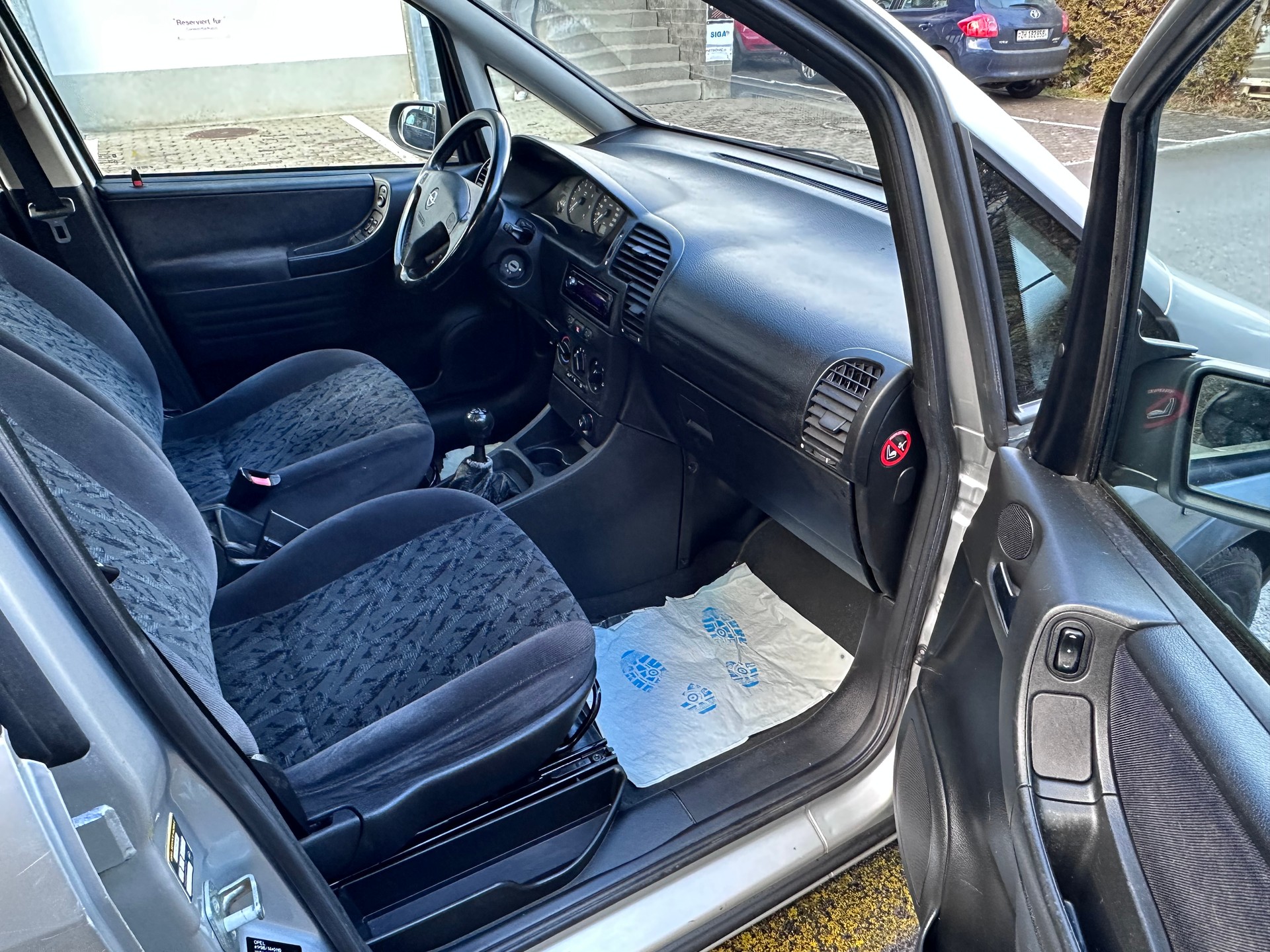 OPEL Zafira 2.2i 16V Elegance-image-11