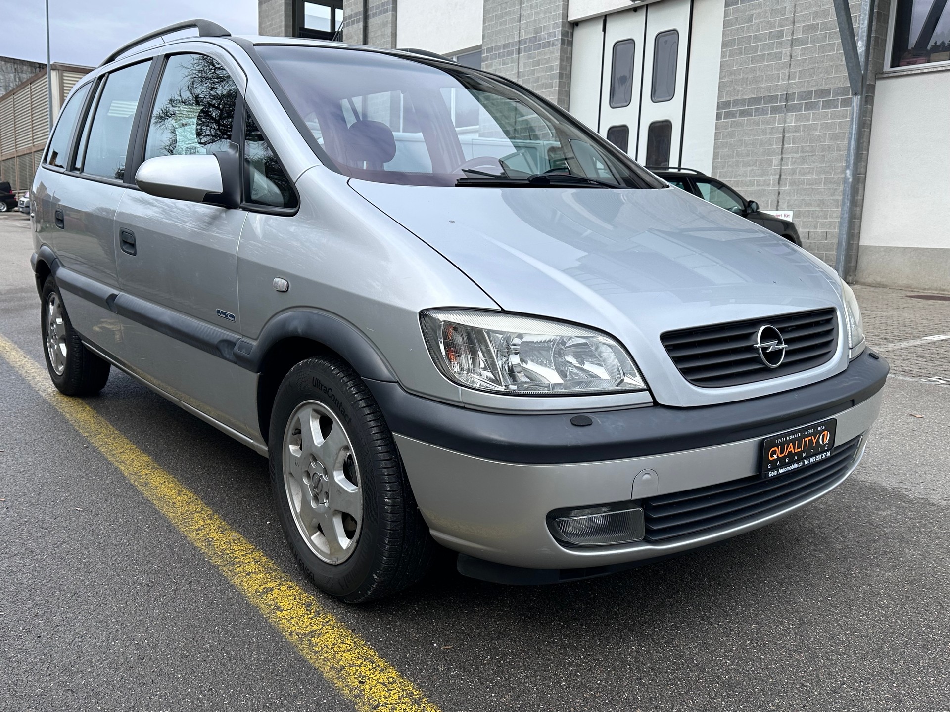 OPEL Zafira 2.2i 16V Elegance-image-1