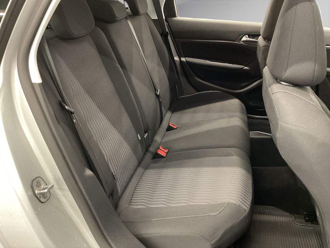 PEUGEOT 308 SW 2.0 BlueHDI Active Automatic-image-12