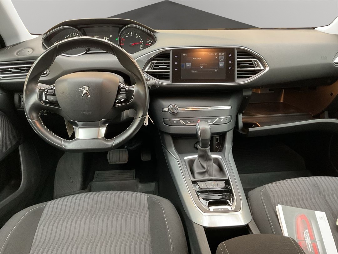 PEUGEOT 308 SW 2.0 BlueHDI Active Automatic-image-9