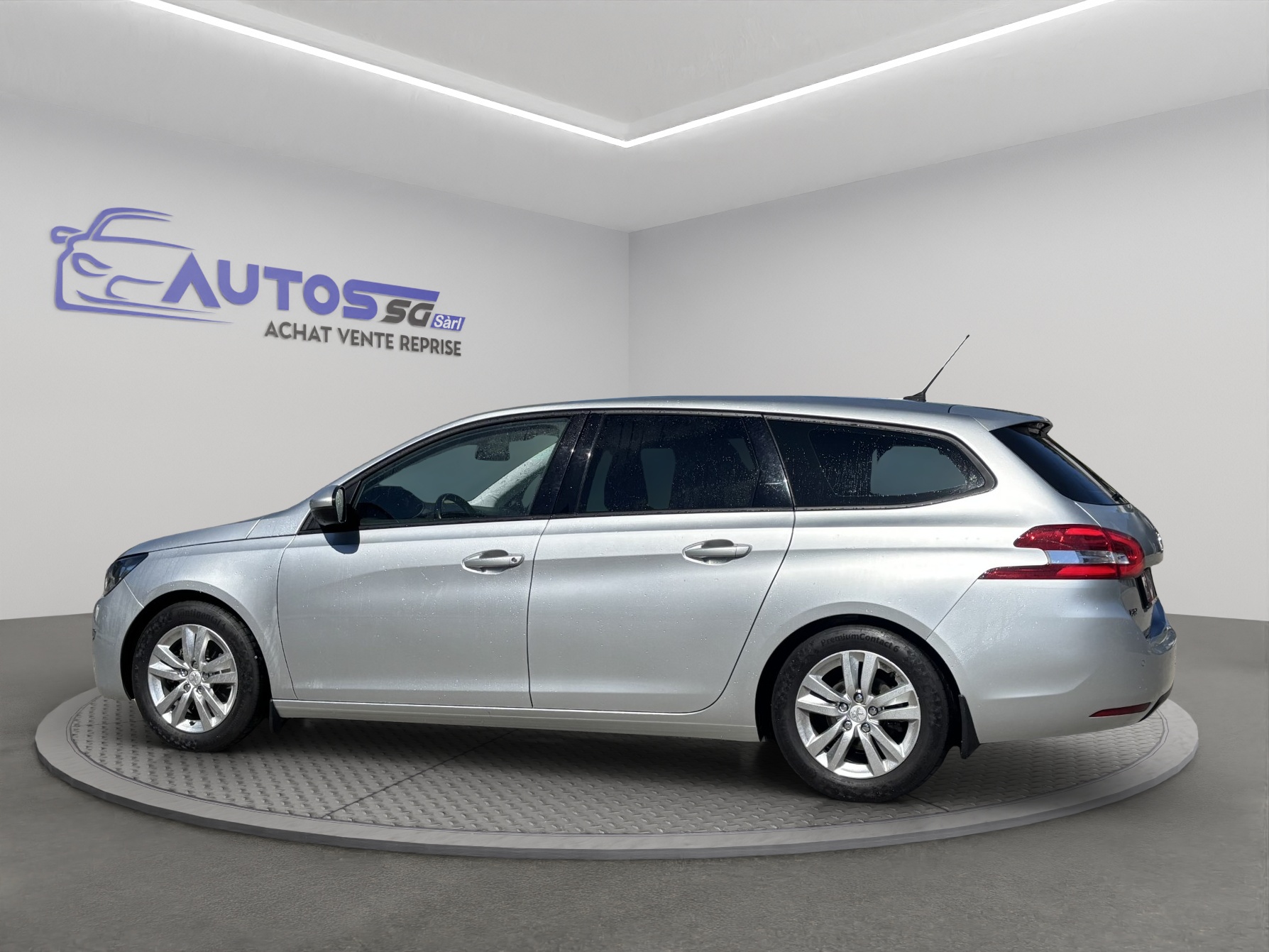 PEUGEOT 308 SW 2.0 BlueHDI Active Automatic-image-3