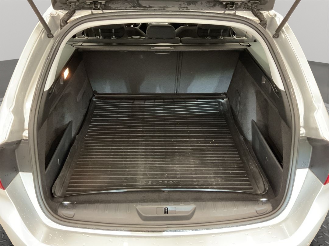 PEUGEOT 308 SW 2.0 BlueHDI Active Automatic-image-14