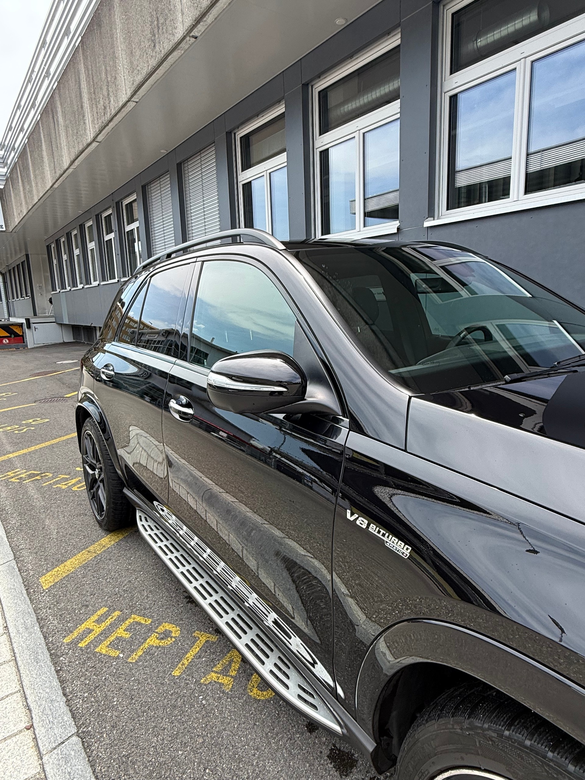 MERCEDES-BENZ GLE 63 S AMG 4Matic+ 9G-Speedshift-image-2