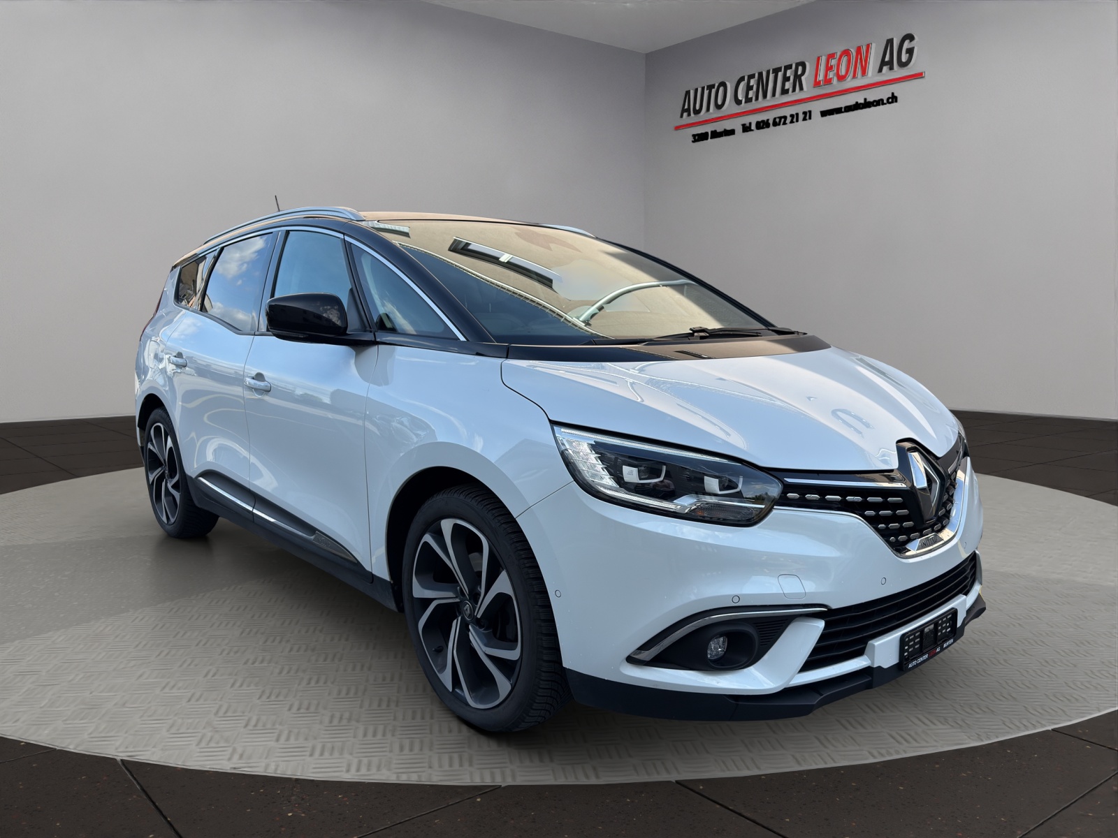RENAULT Grand Scénic 1.8 dCi Initiale Paris EDC-image-7