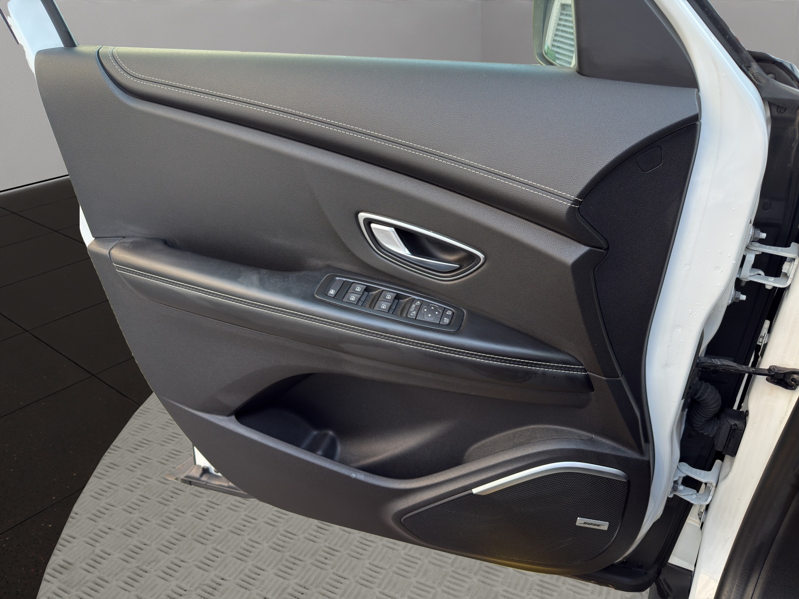 RENAULT Grand Scénic 1.8 dCi Initiale Paris EDC-image-11