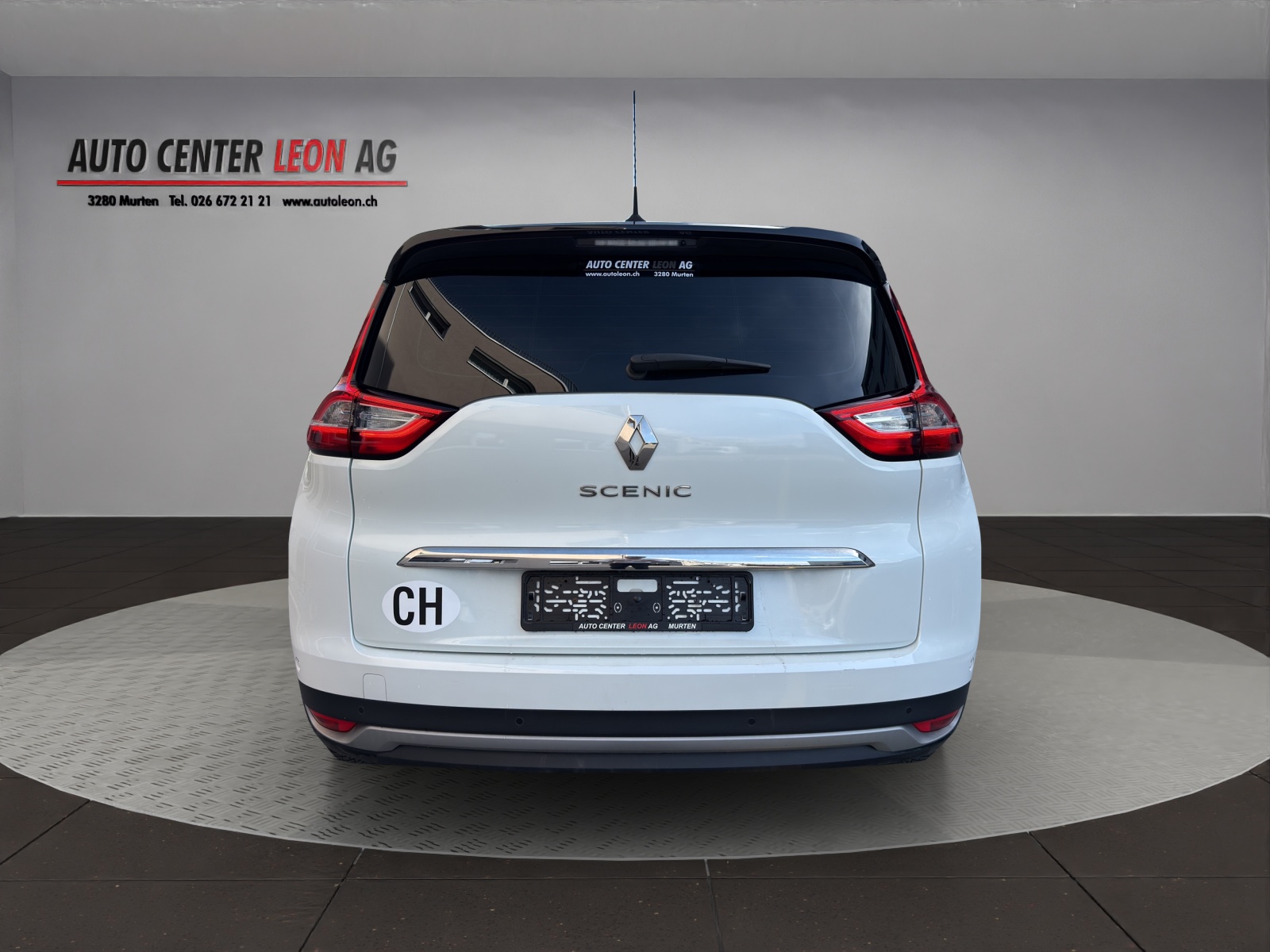 RENAULT Grand Scénic 1.8 dCi Initiale Paris EDC-image-4