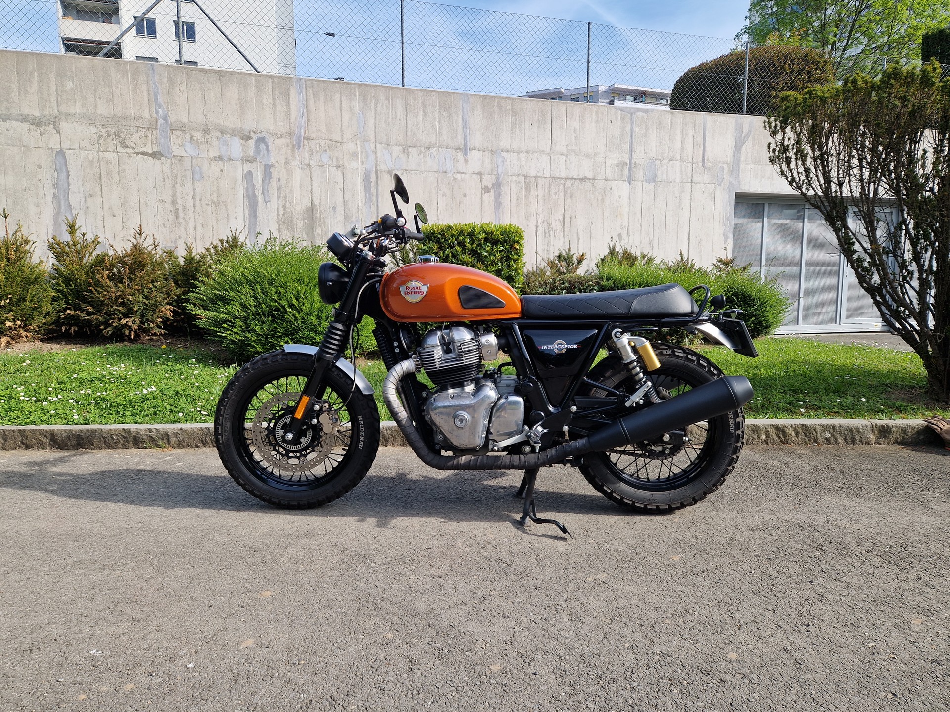 ROYAL ENFIELD Interceptor 650 Custom-image-11