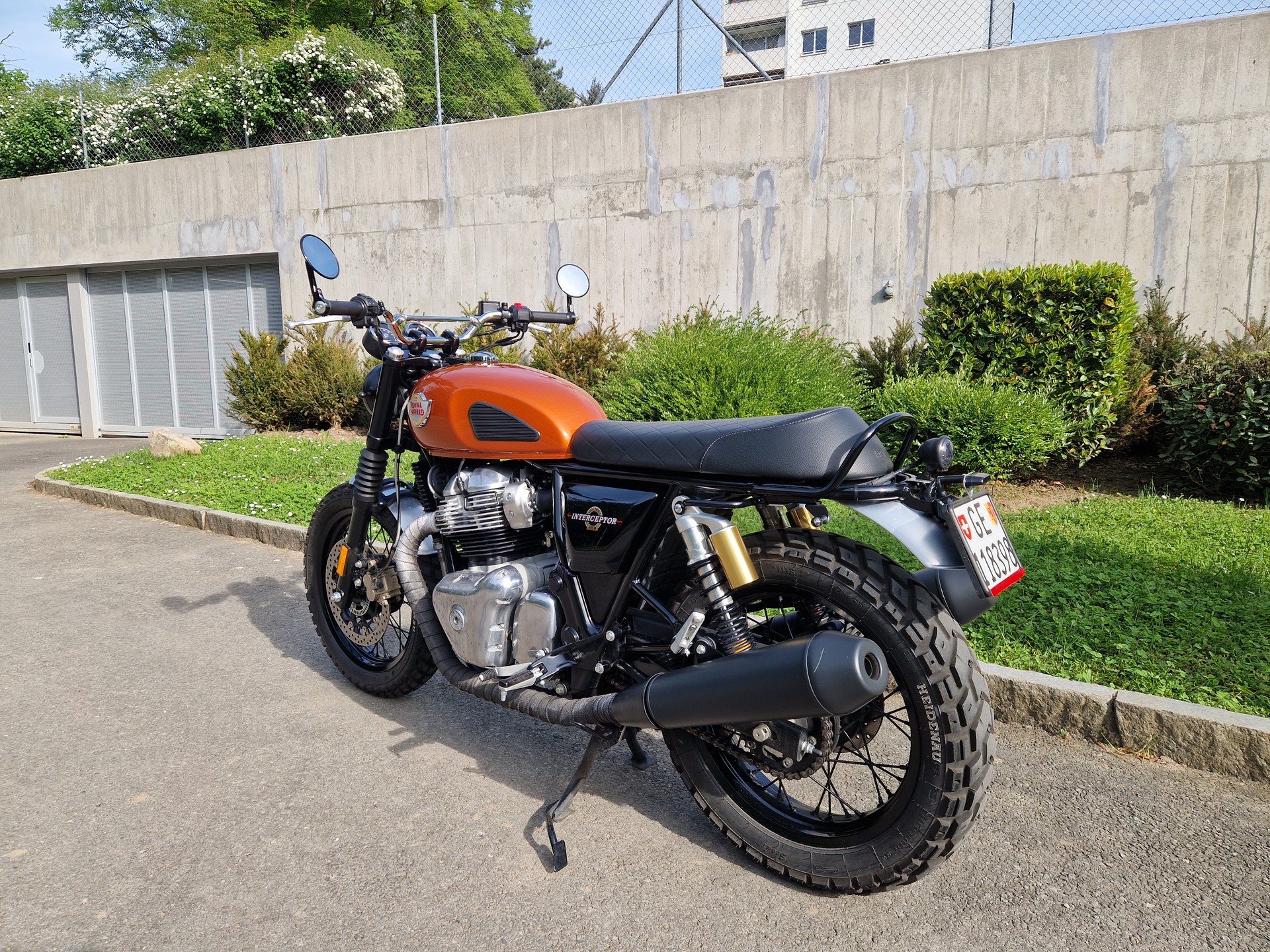 ROYAL ENFIELD Interceptor 650 Custom-image-12