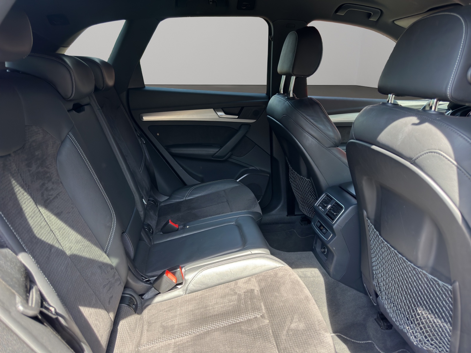 AUDI Q5 2.0 TDI S-LINE Sportpaket quattro S-tronic-image-13