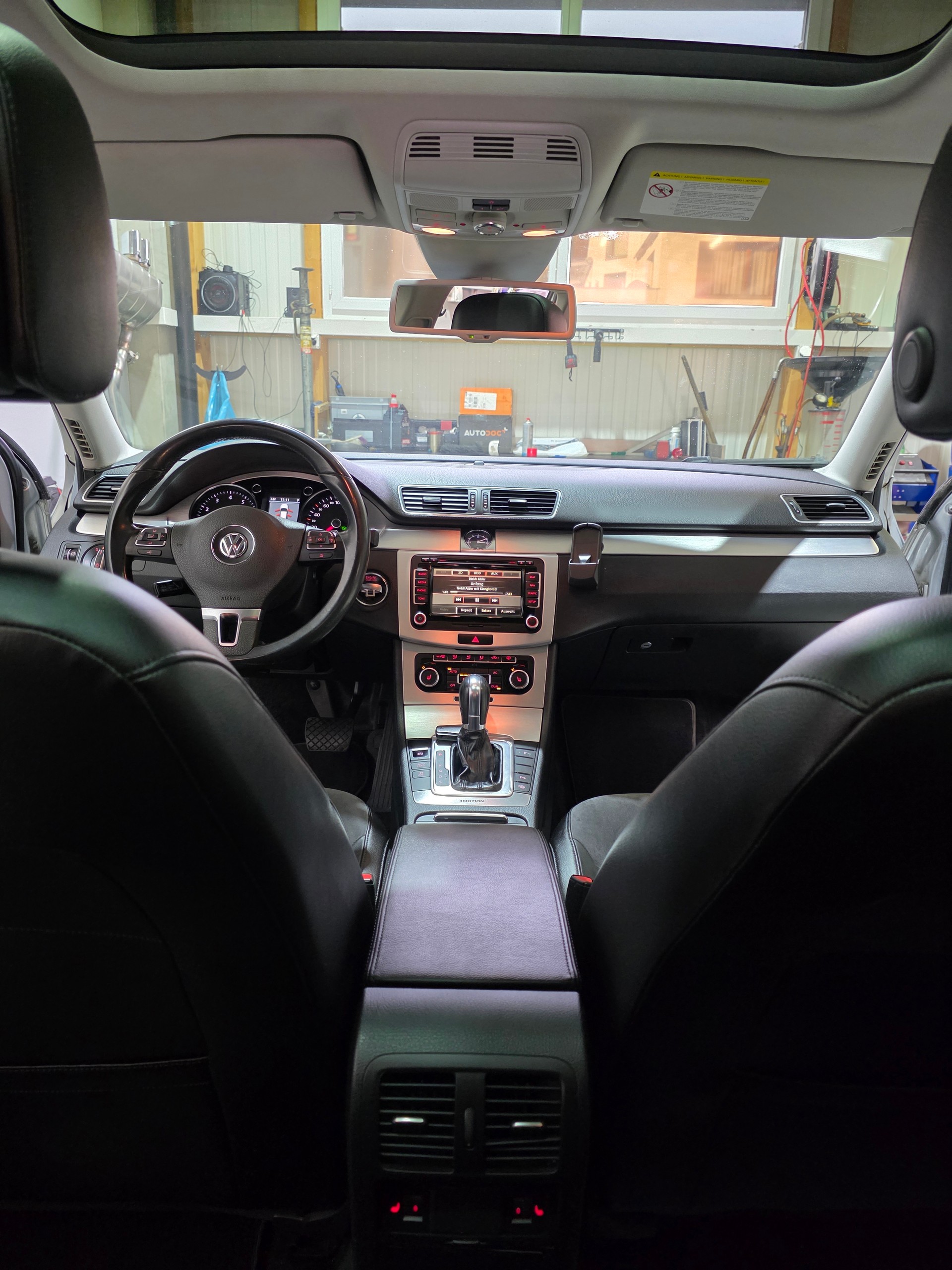 VW Passat Variant 3.6 FSI Highline 4Motion DSG-image-9