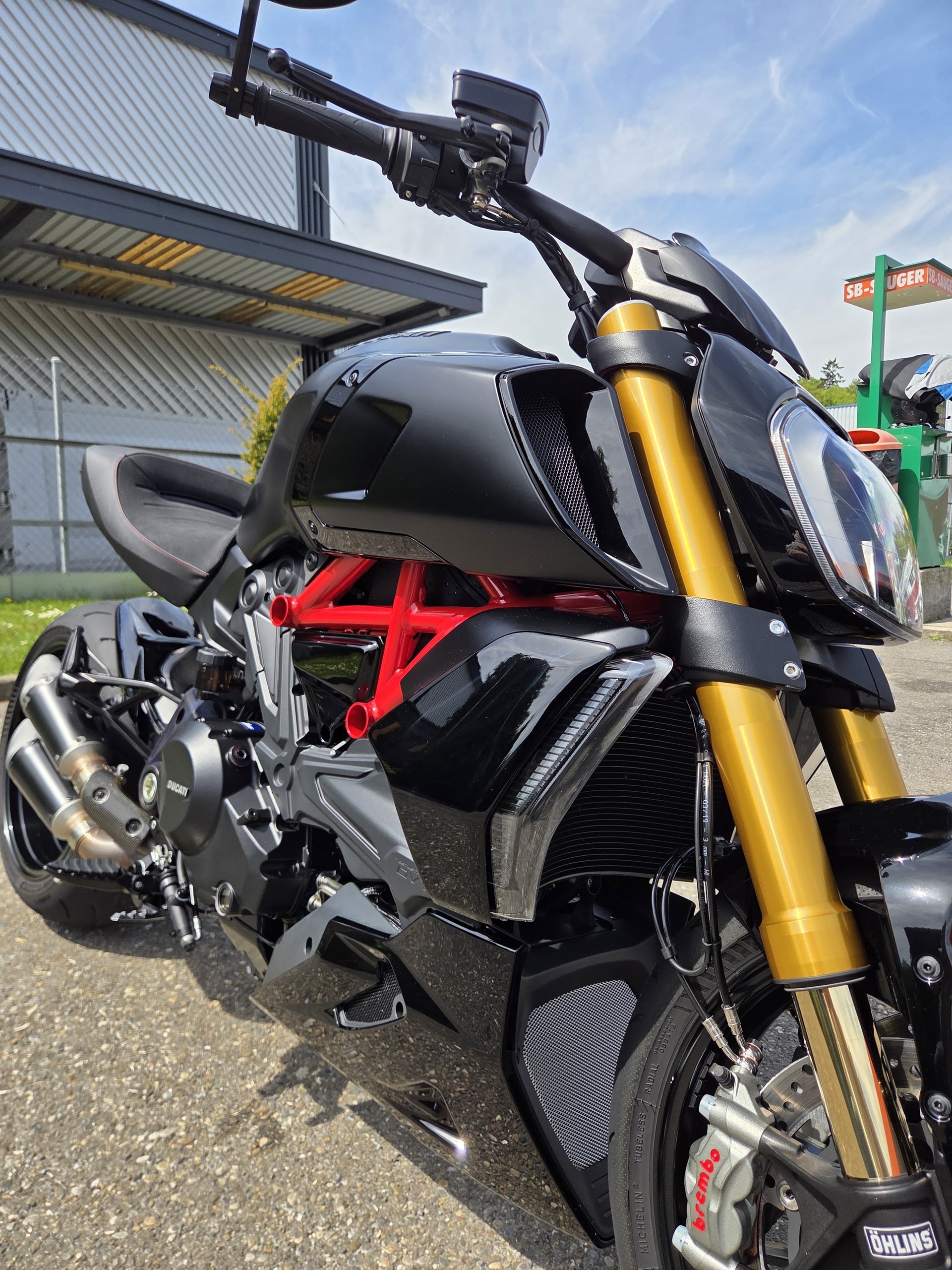 DUCATI Diavel 1260 S-image-3