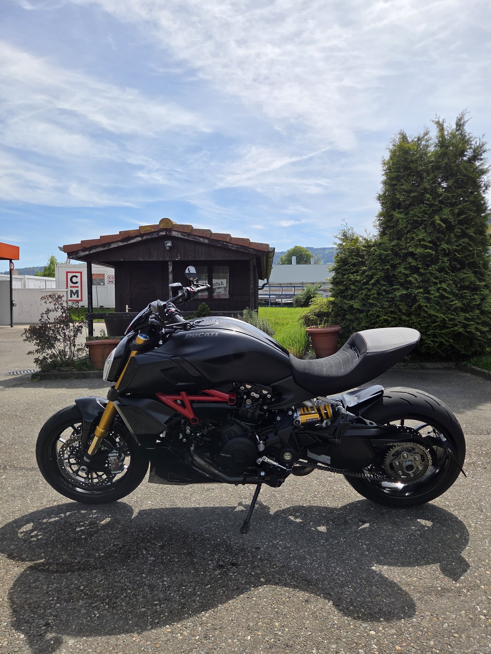 DUCATI Diavel 1260 S-image-1