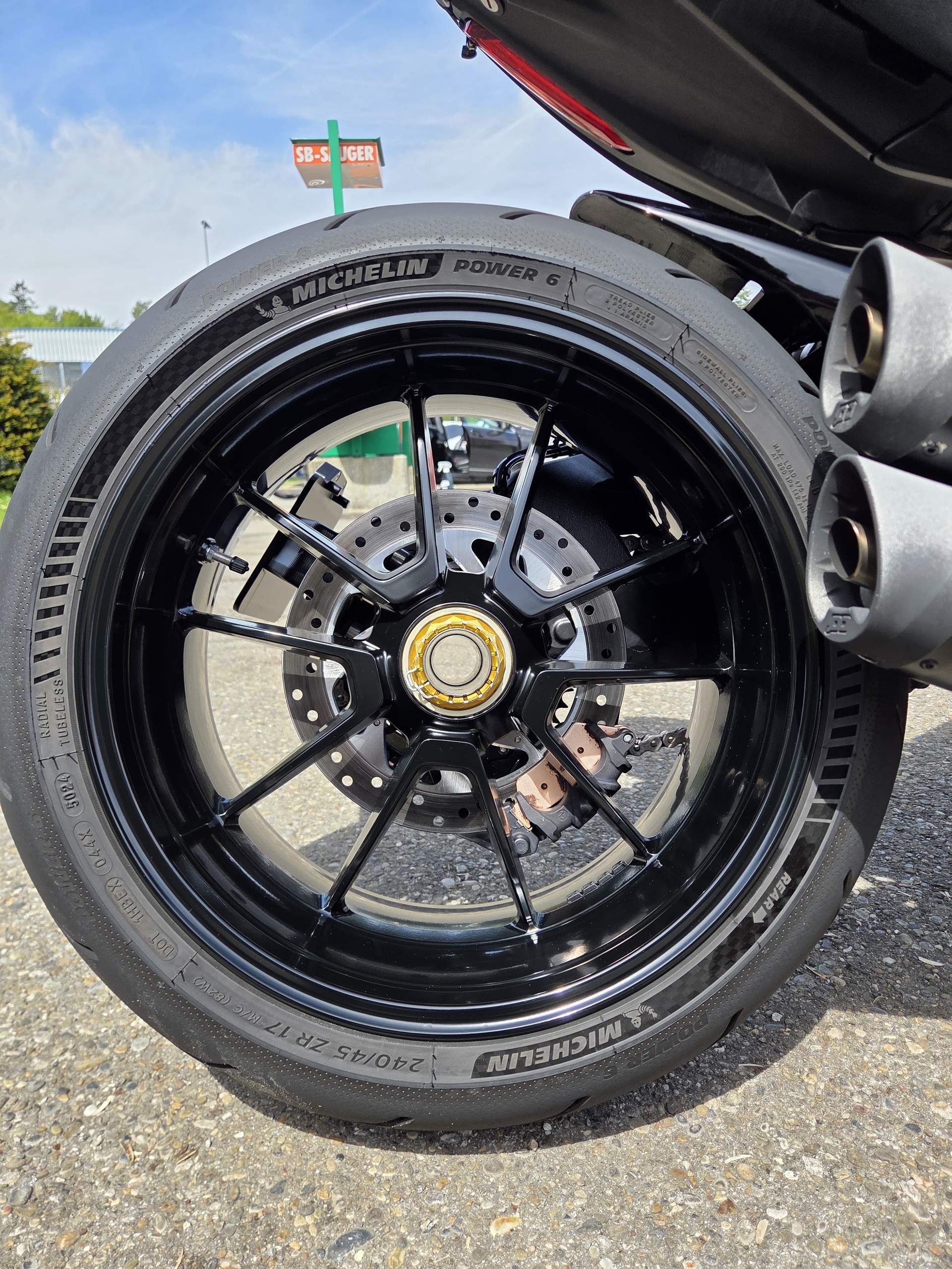 DUCATI Diavel 1260 S-image-6