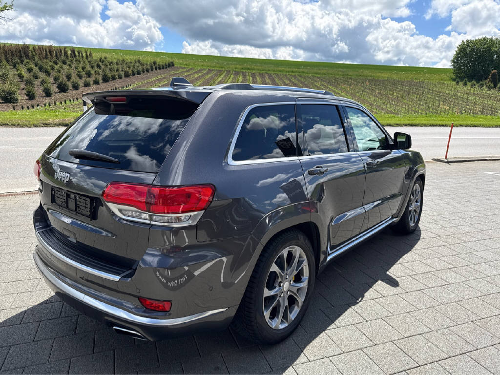 JEEP Grand Cherokee 3.0 CRD 250 Summit-showroom-element-3