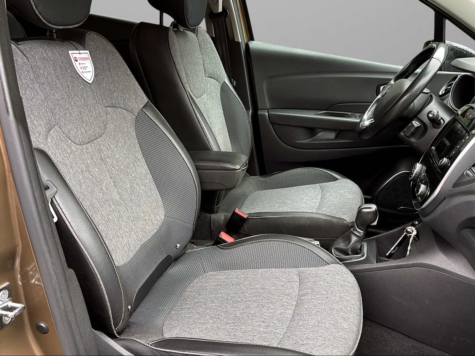 RENAULT Captur 1.2 T 16V Outdoor EDC-image-11