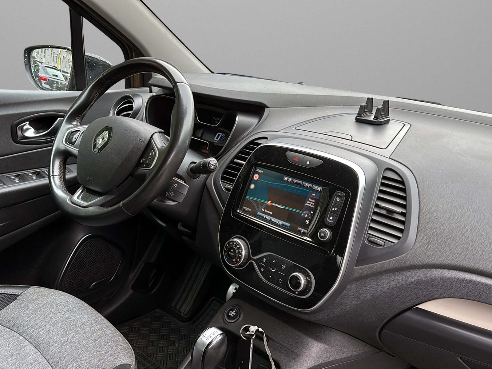 RENAULT Captur 1.2 T 16V Outdoor EDC-image-12