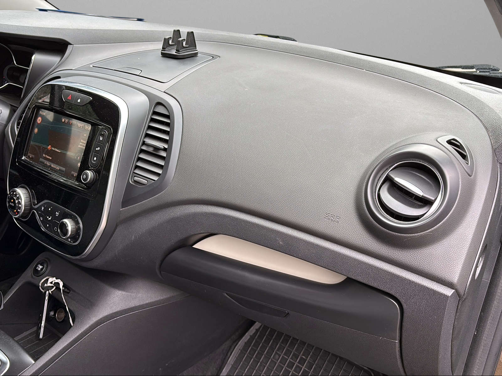 RENAULT Captur 1.2 T 16V Outdoor EDC-image-13