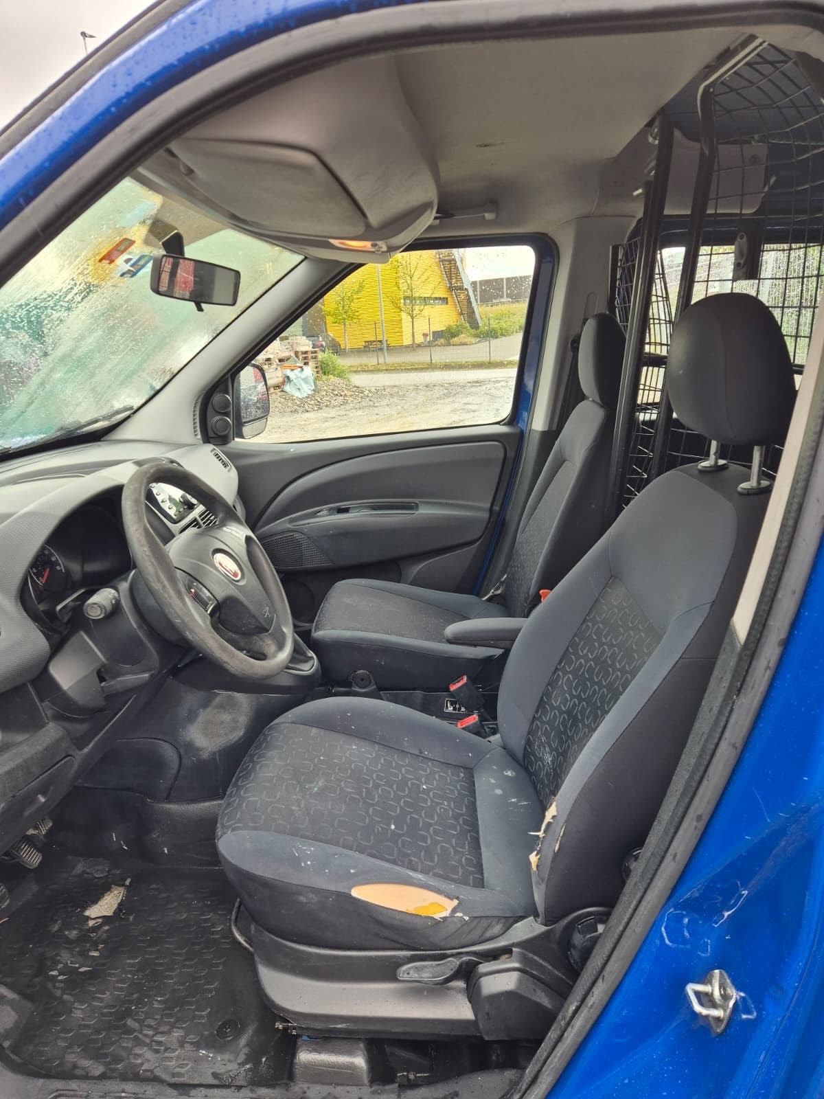 FIAT Doblò 1.4 16V Cargo Swiss-image-8