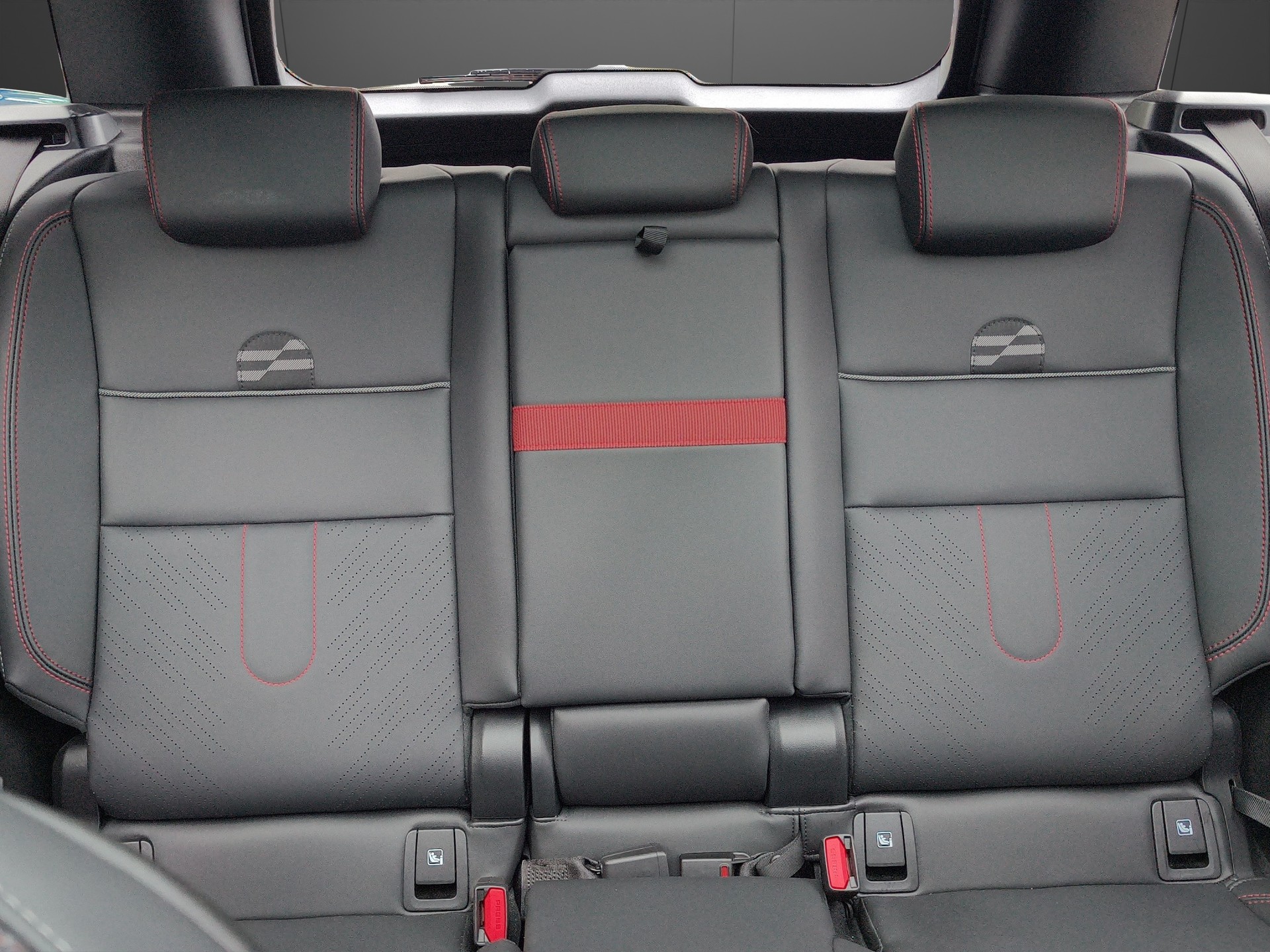 MINI Countryman U25 2.0i S SDKG ALL4-image-13