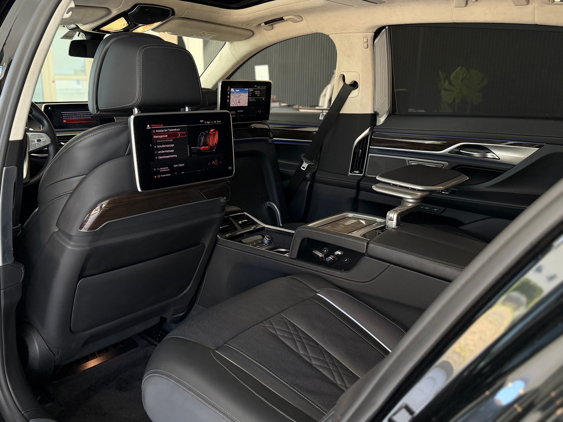 BMW 750Li xDrive Steptronic **Vollausstattung**-image-23
