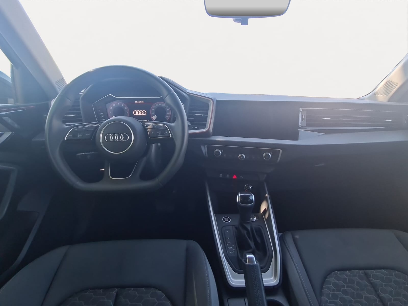 AUDI A1 Sportback 30 TFSI S Line S-tronic-image-11