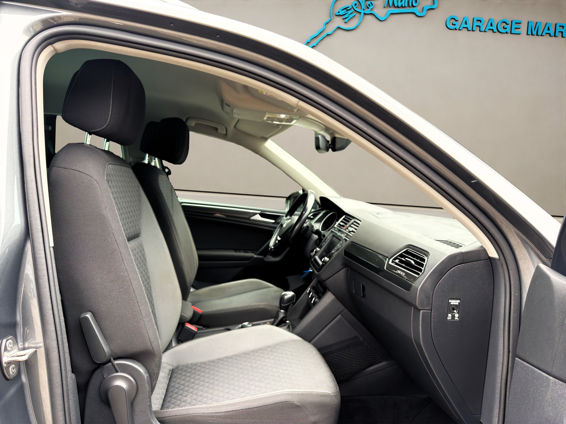 VW Tiguan 2.0 TDI SCR Comfortline 4Motion DSG-image-9
