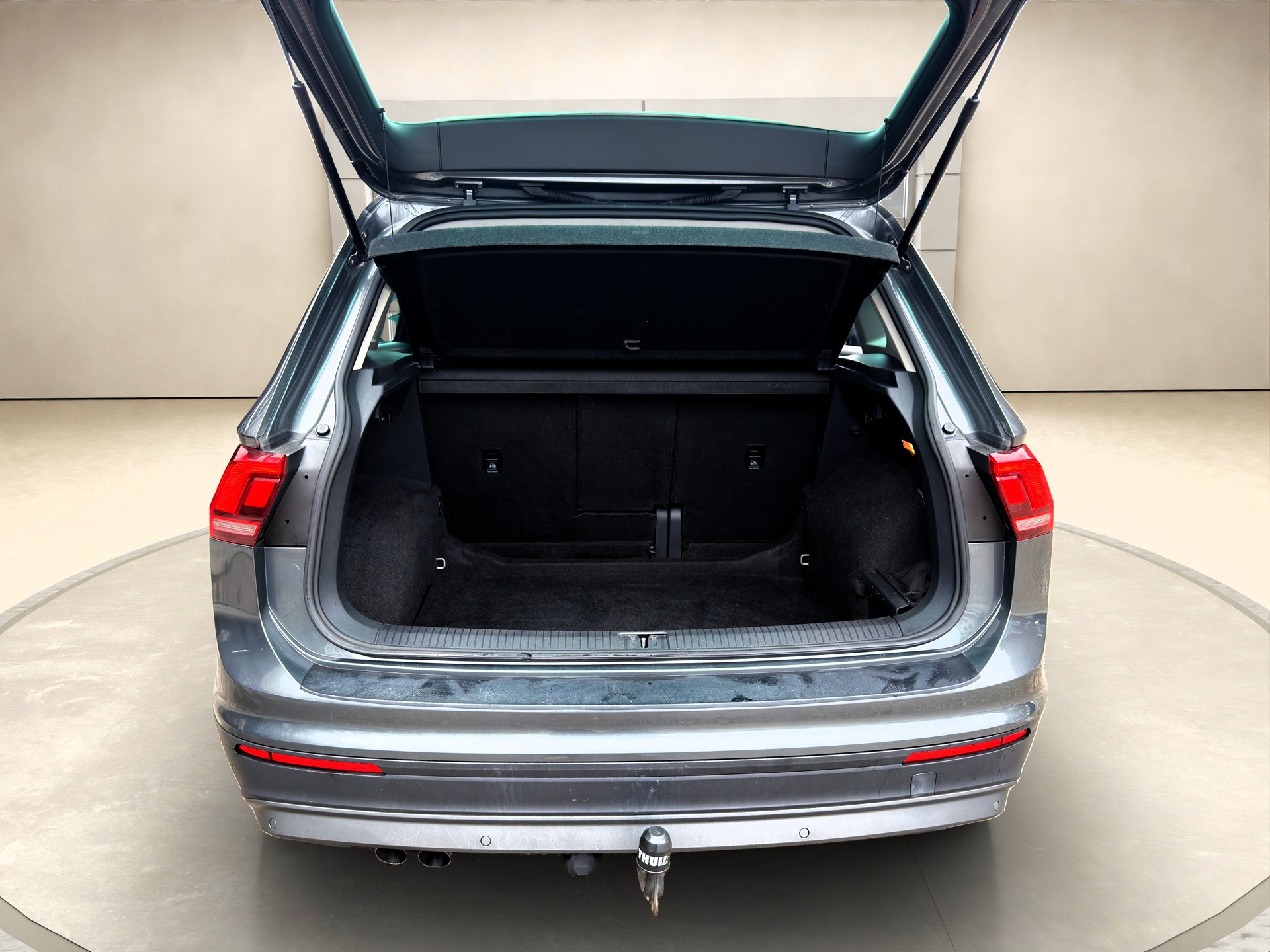VW Tiguan 2.0 TDI SCR Comfortline 4Motion DSG-image-14