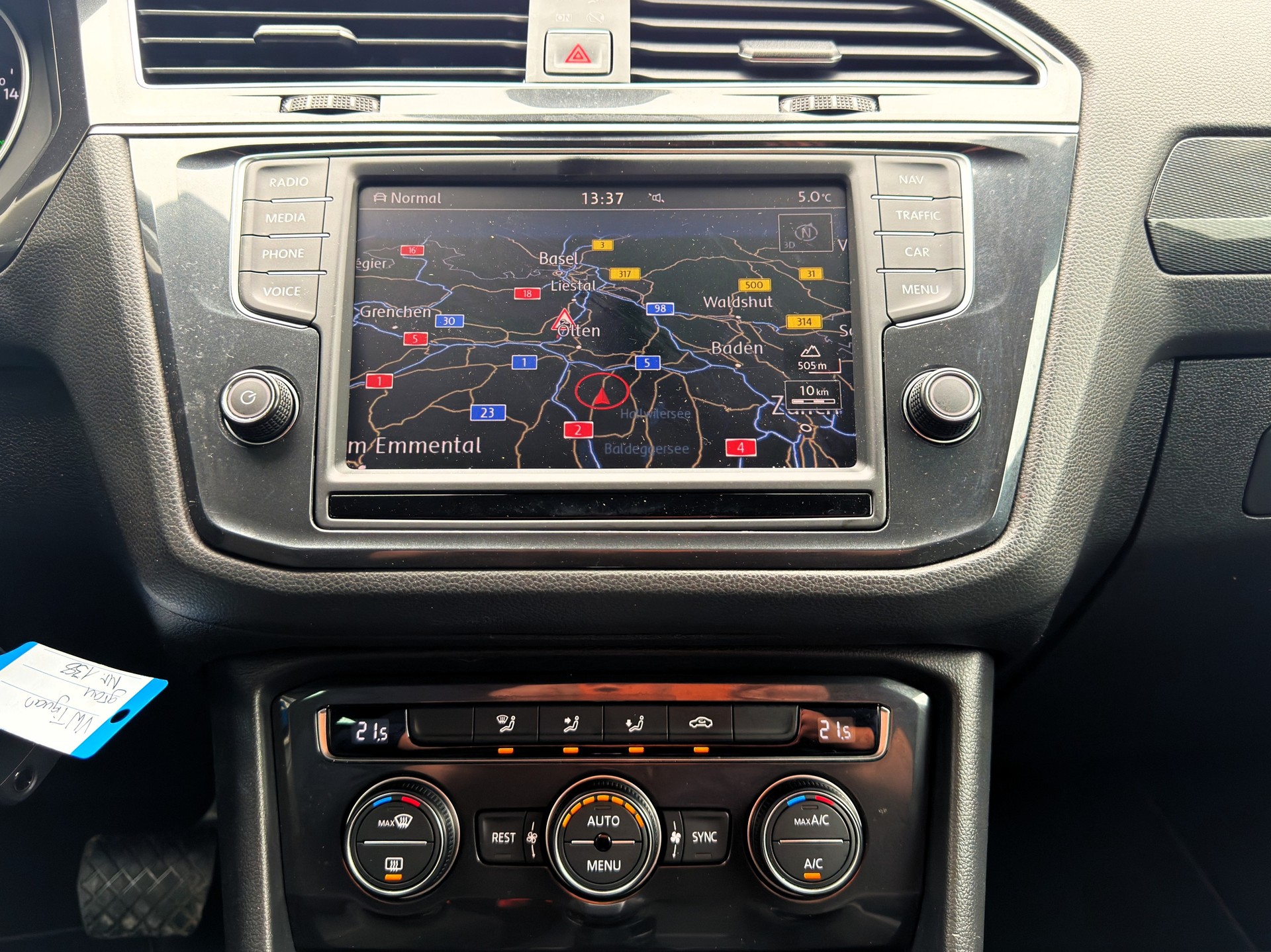 VW Tiguan 2.0 TDI SCR Comfortline 4Motion DSG-image-10