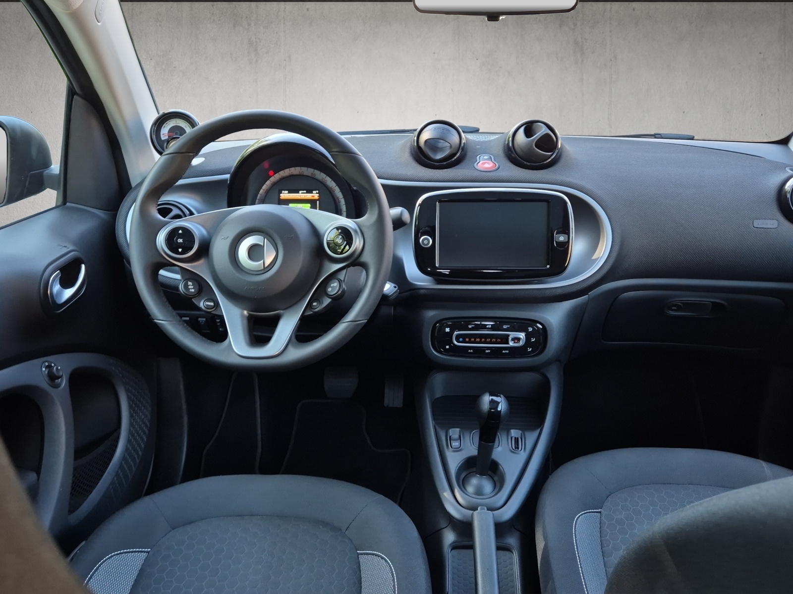 SMART fortwo EQ (incl. battery)-image-13