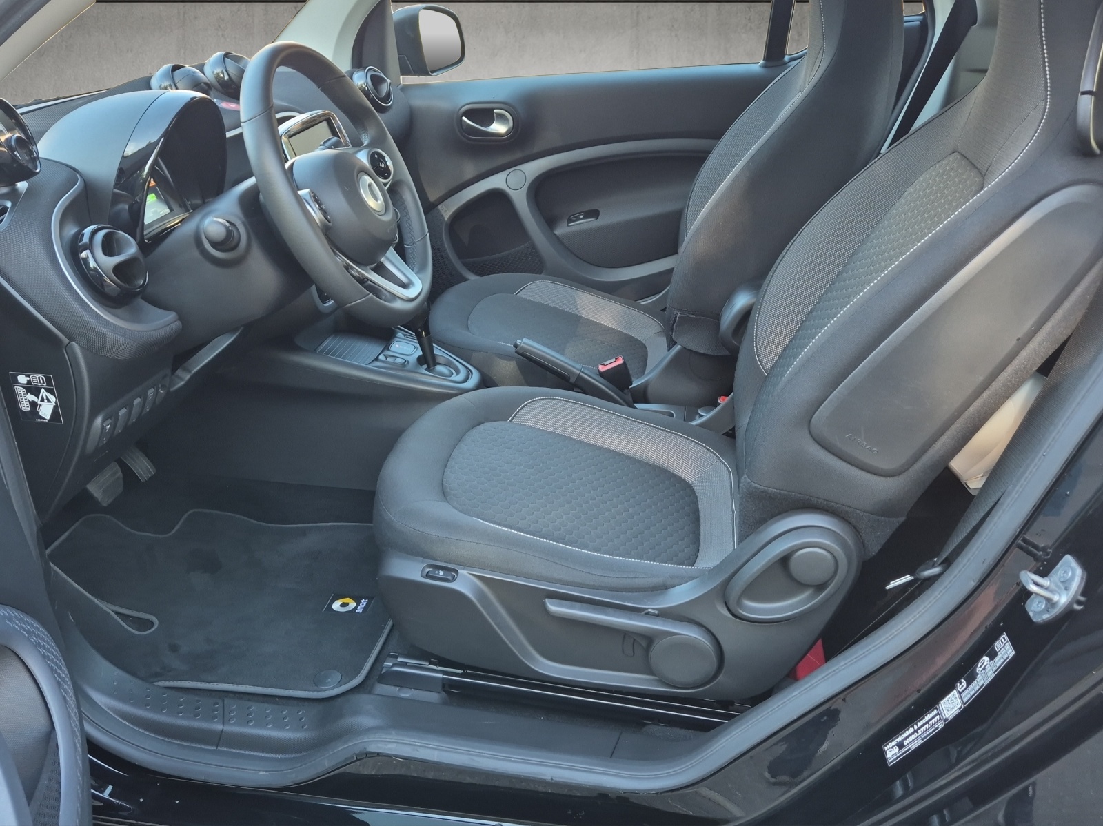 SMART fortwo EQ (incl. battery)-image-8