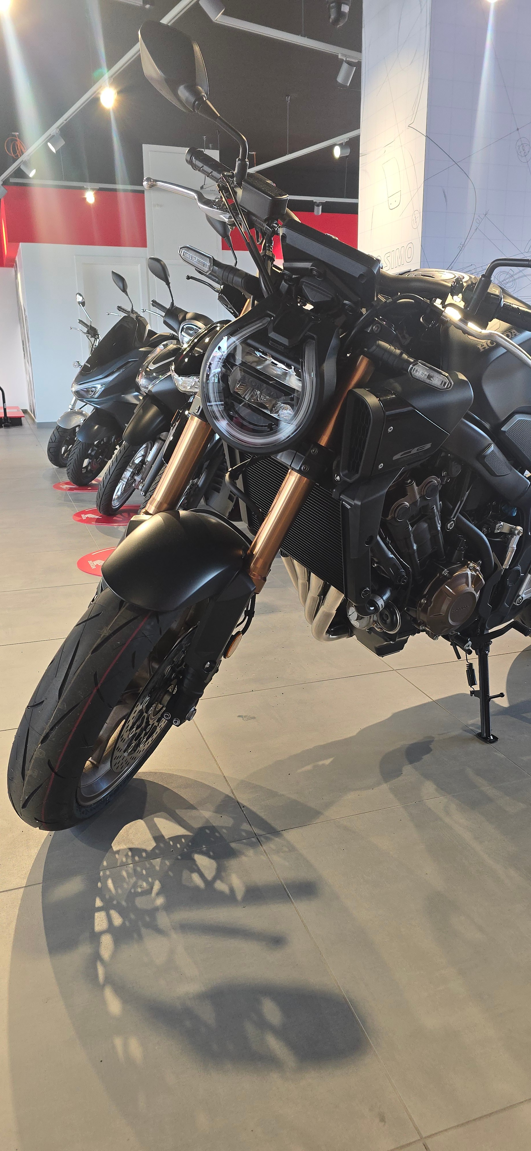 HONDA CB 650 R E-Clutch-image-1