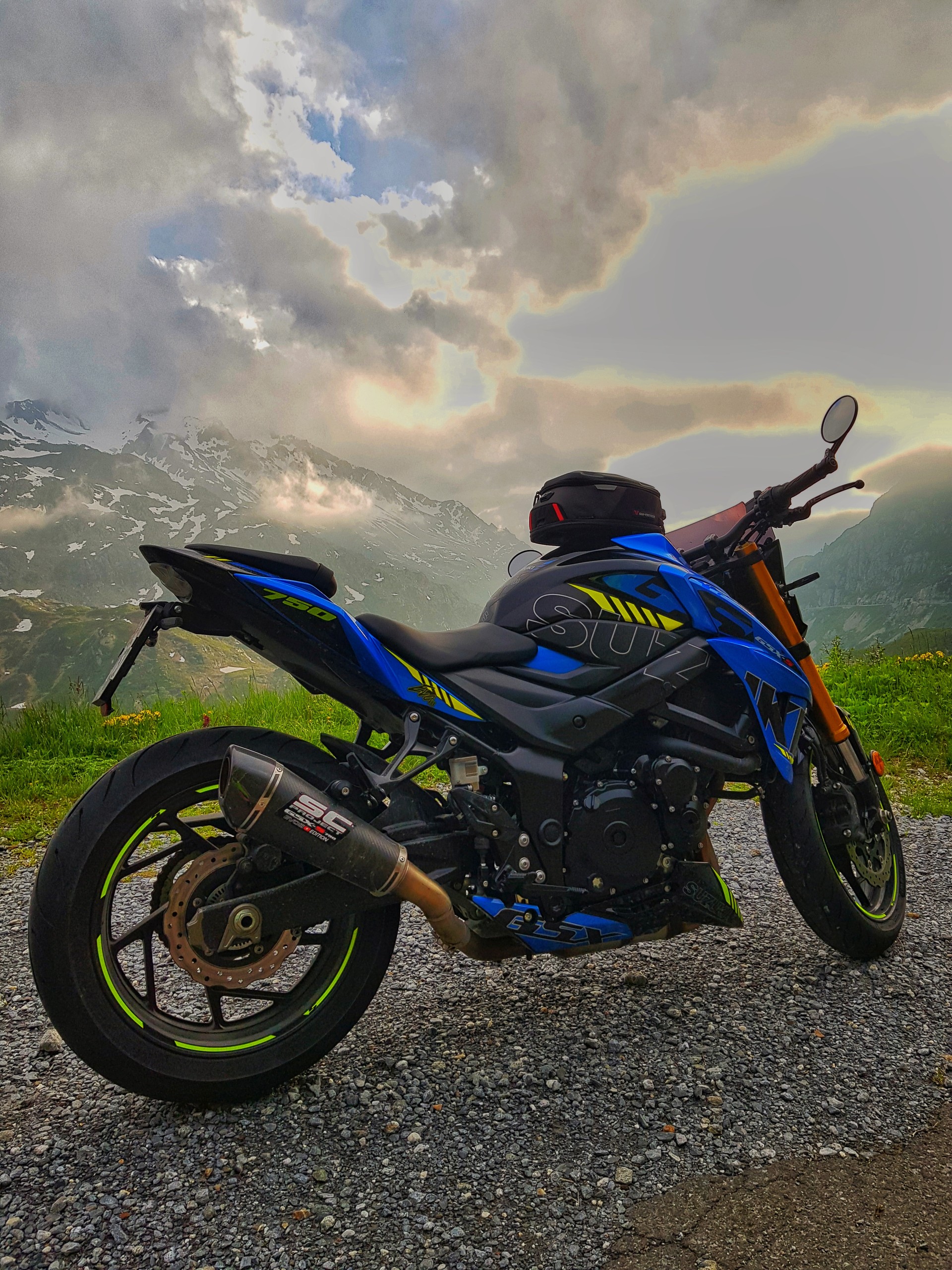SUZUKI GSX-S 750 EVO 3-image-4