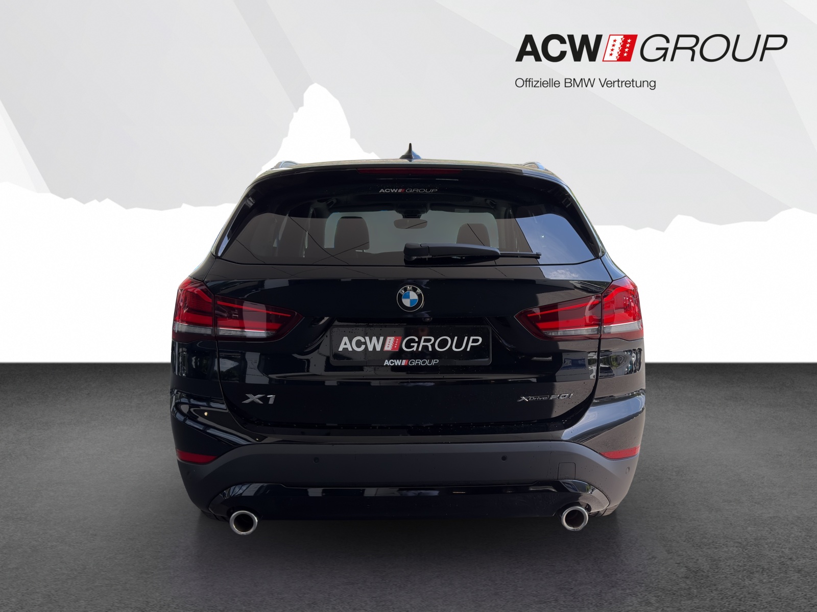 BMW X1 20i xDrive-showroom-element-3