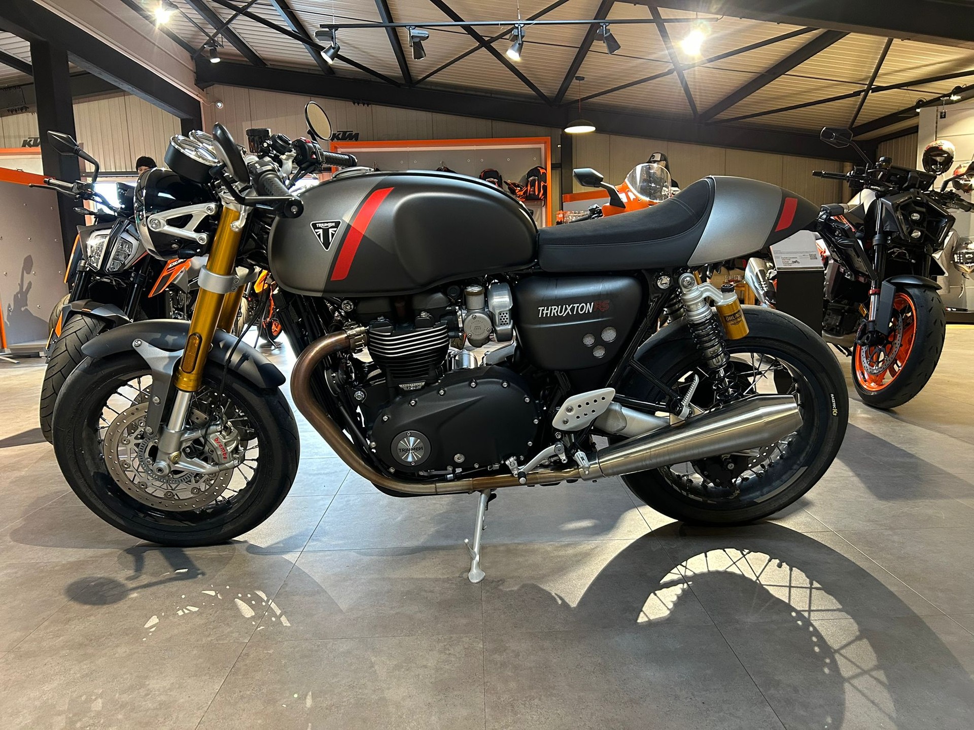 TRIUMPH Thruxton 1200 i RS ABS-image-2