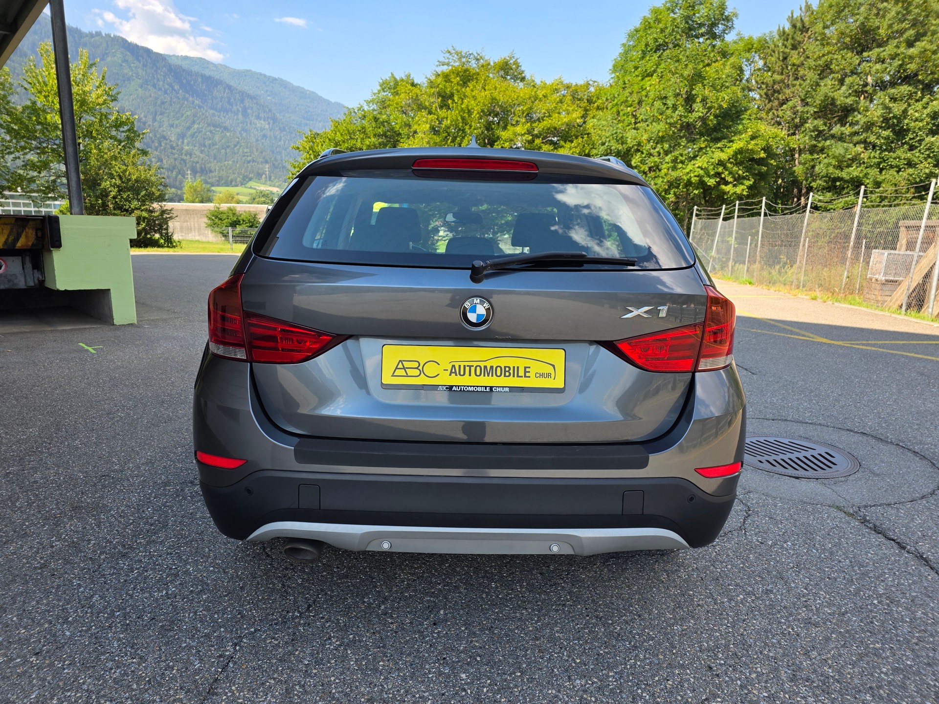 BMW X1 xDrive 18d-image-28