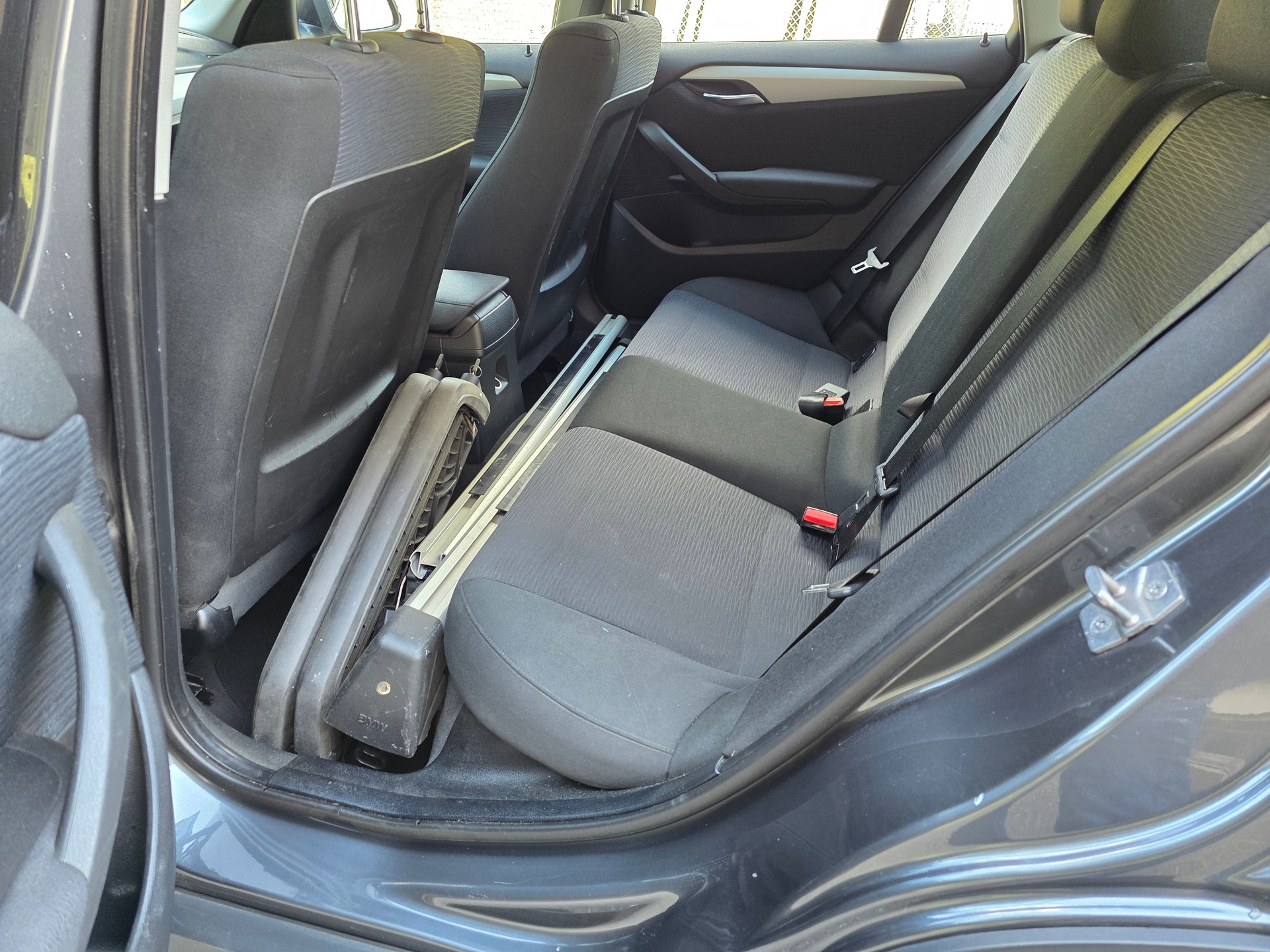 BMW X1 xDrive 18d-image-17