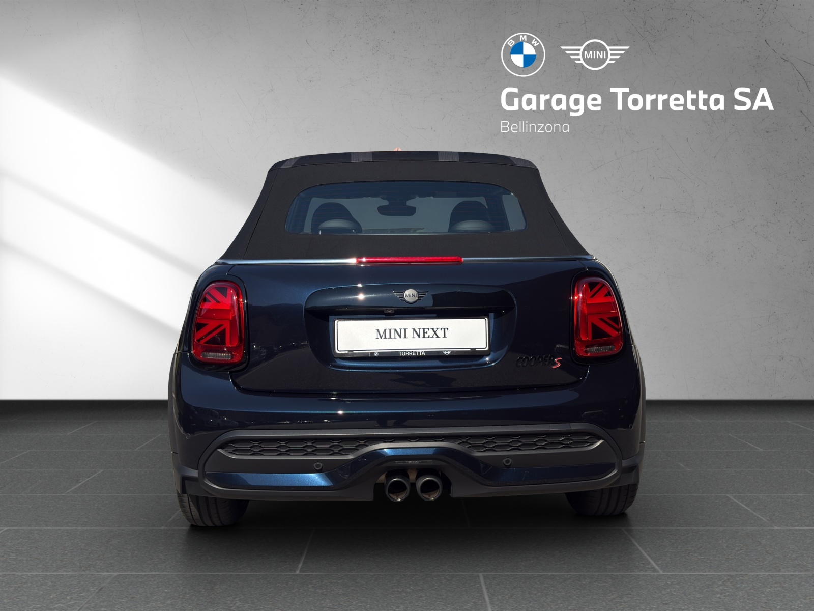 MINI Cooper S Cabriolet DKG-showroom-element-3