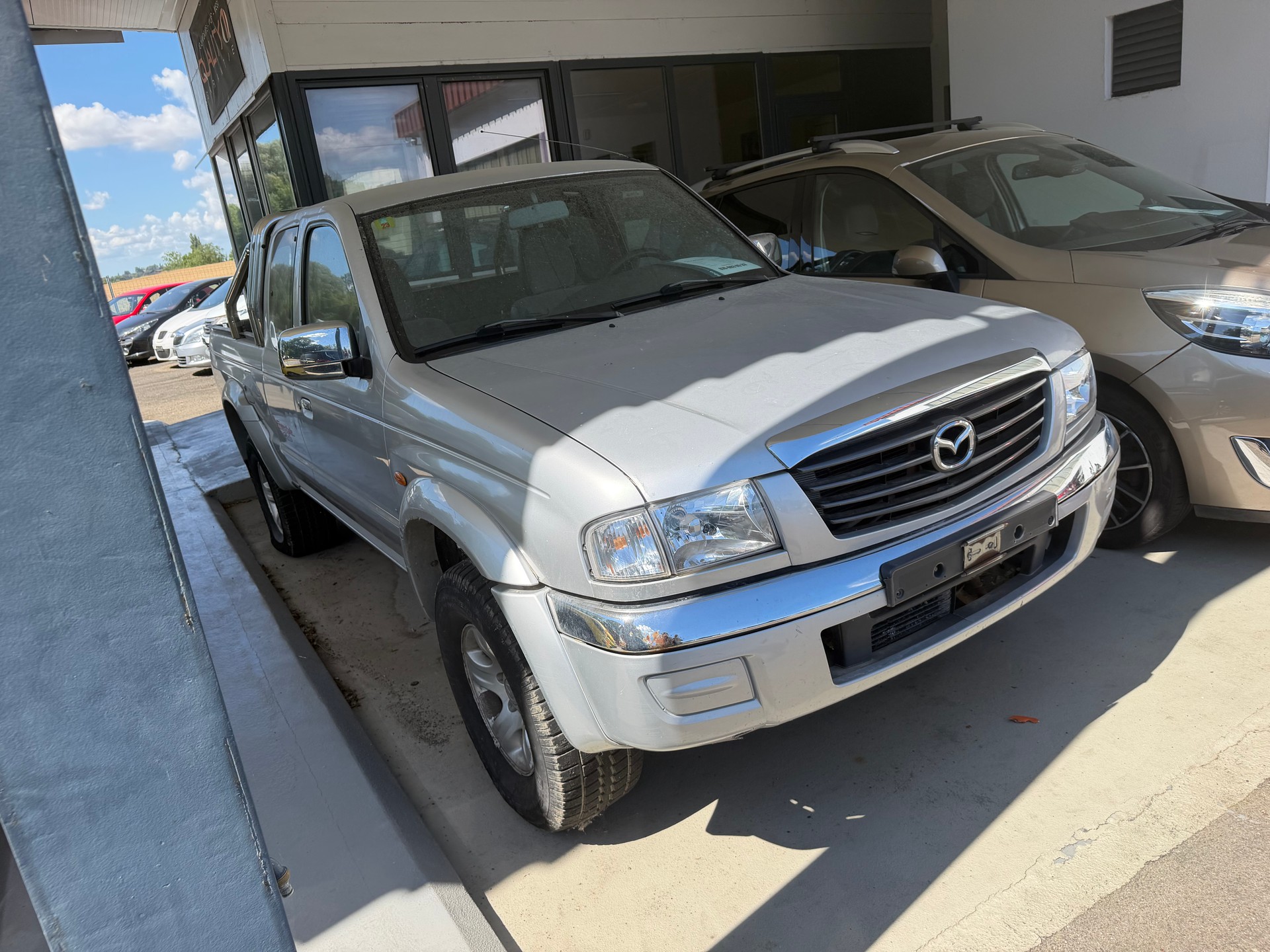 MAZDA B 2500TD 4x4 Strech Cab.Hurricane-image-4